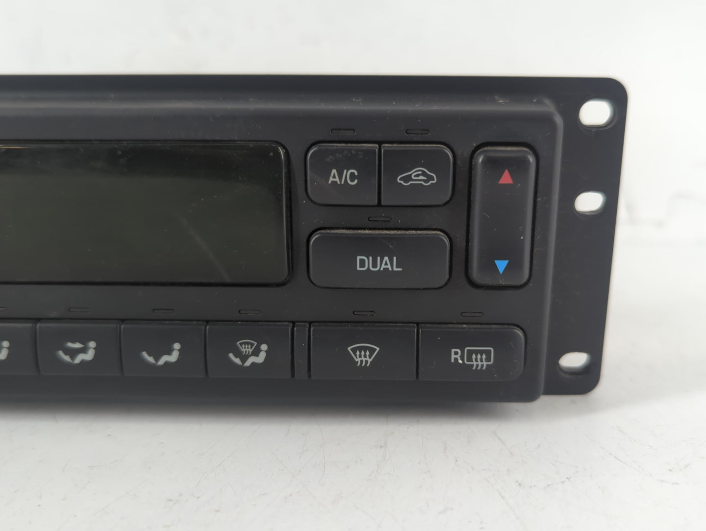 2002-2005 Mercury Mountaineer Climate Control Module Temperature AC/Heater Replacement P/N:4L24-18C612-AB Fits OEM Used Auto