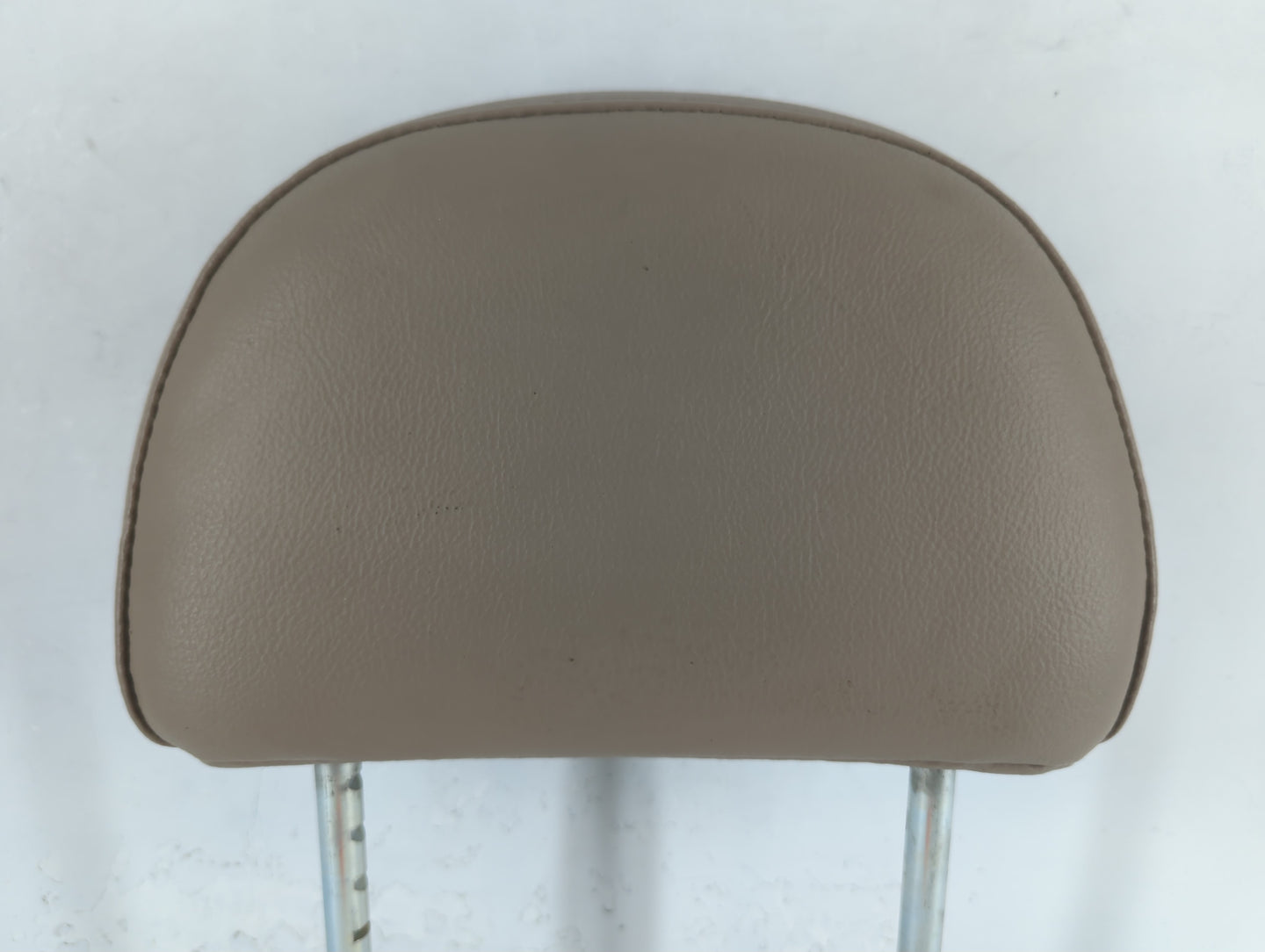 2004 Mercury Mountaineer Headrest Head Rest Rear Seat Fits OEM Used Auto Parts - Oemusedautoparts1.com