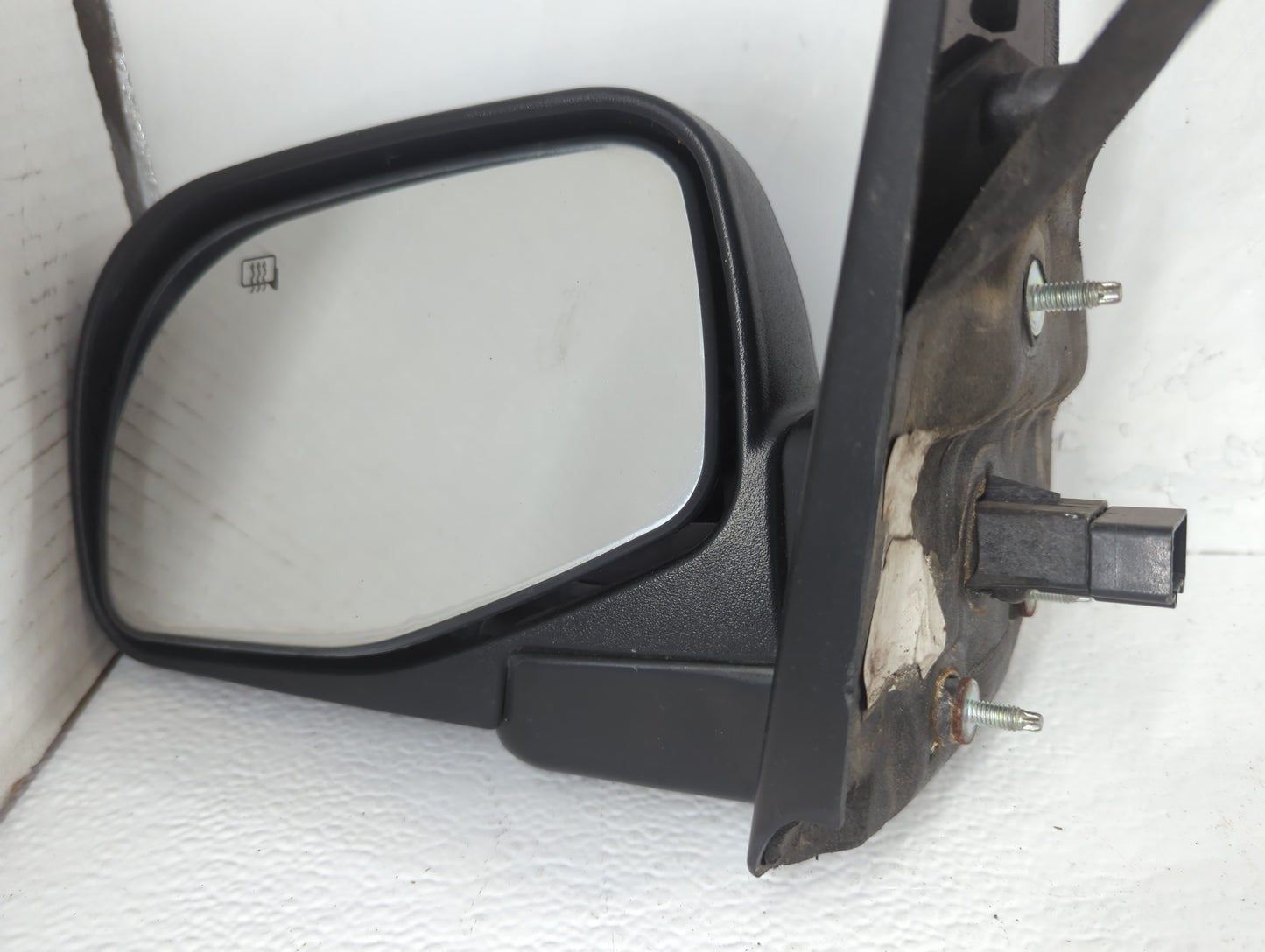 2002-2005 Mercury Mountaineer Driver Left Side View Manual Door Mirror - Oemusedautoparts1.com