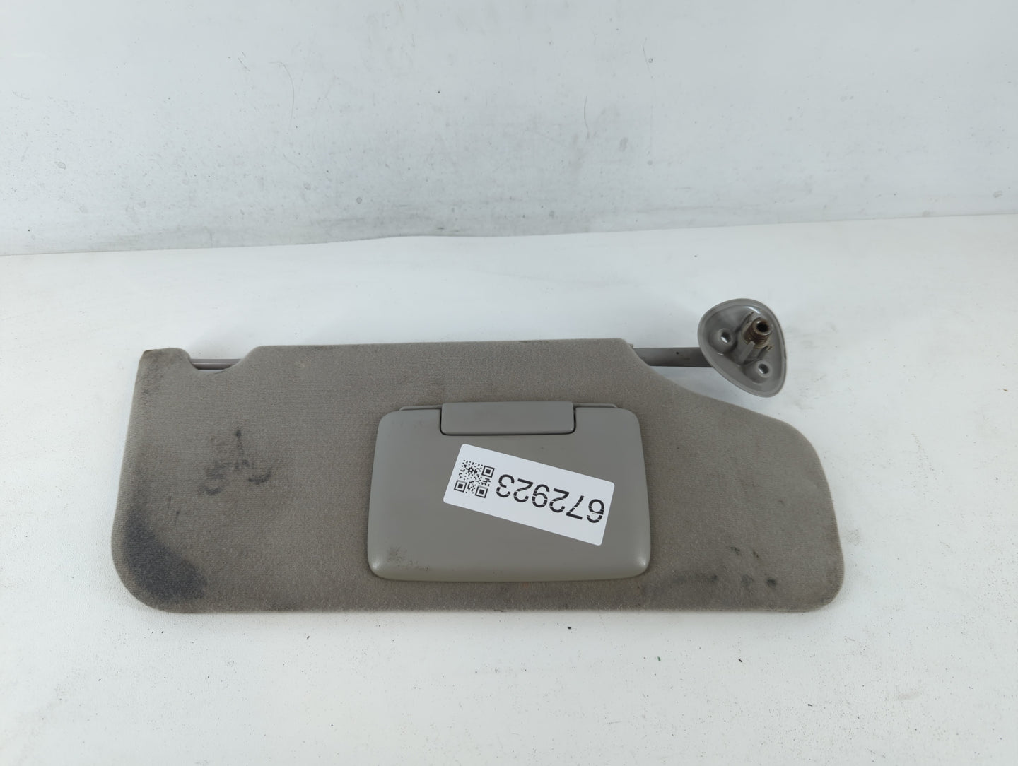 2004-2005 Mercury Sable Sun Visor Shade Replacement Driver Left Mirror Fits Fits 2004 2005 2006 2007 OEM Used Auto Parts - O