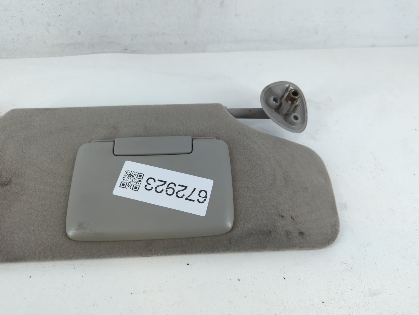 2004-2005 Mercury Sable Sun Visor Shade Replacement Driver Left Mirror Fits Fits 2004 2005 2006 2007 OEM Used Auto Parts - O