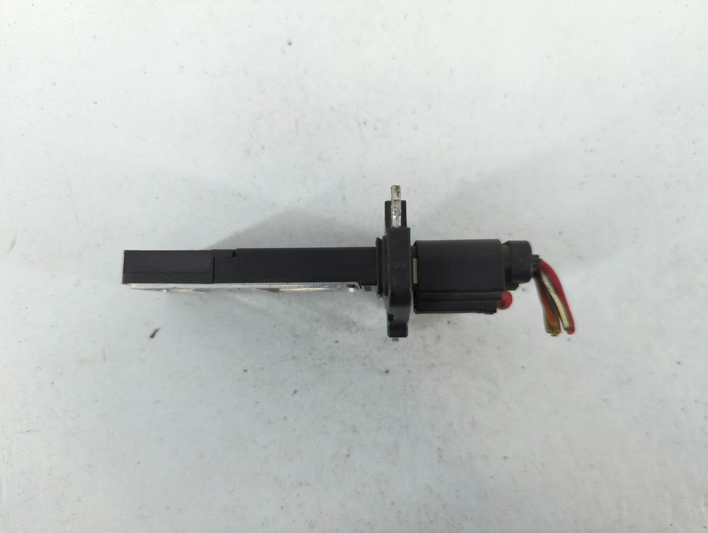 2004-2005 Mercury Sable Mass Air Flow Meter Maf - Oemusedautoparts1.com