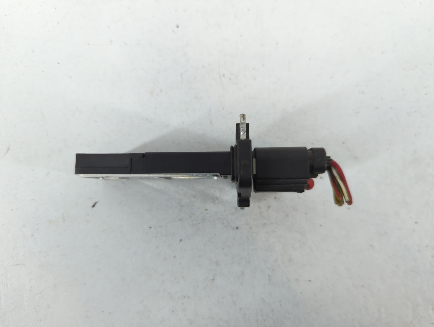 2004-2005 Mercury Sable Mass Air Flow Meter Maf - Oemusedautoparts1.com