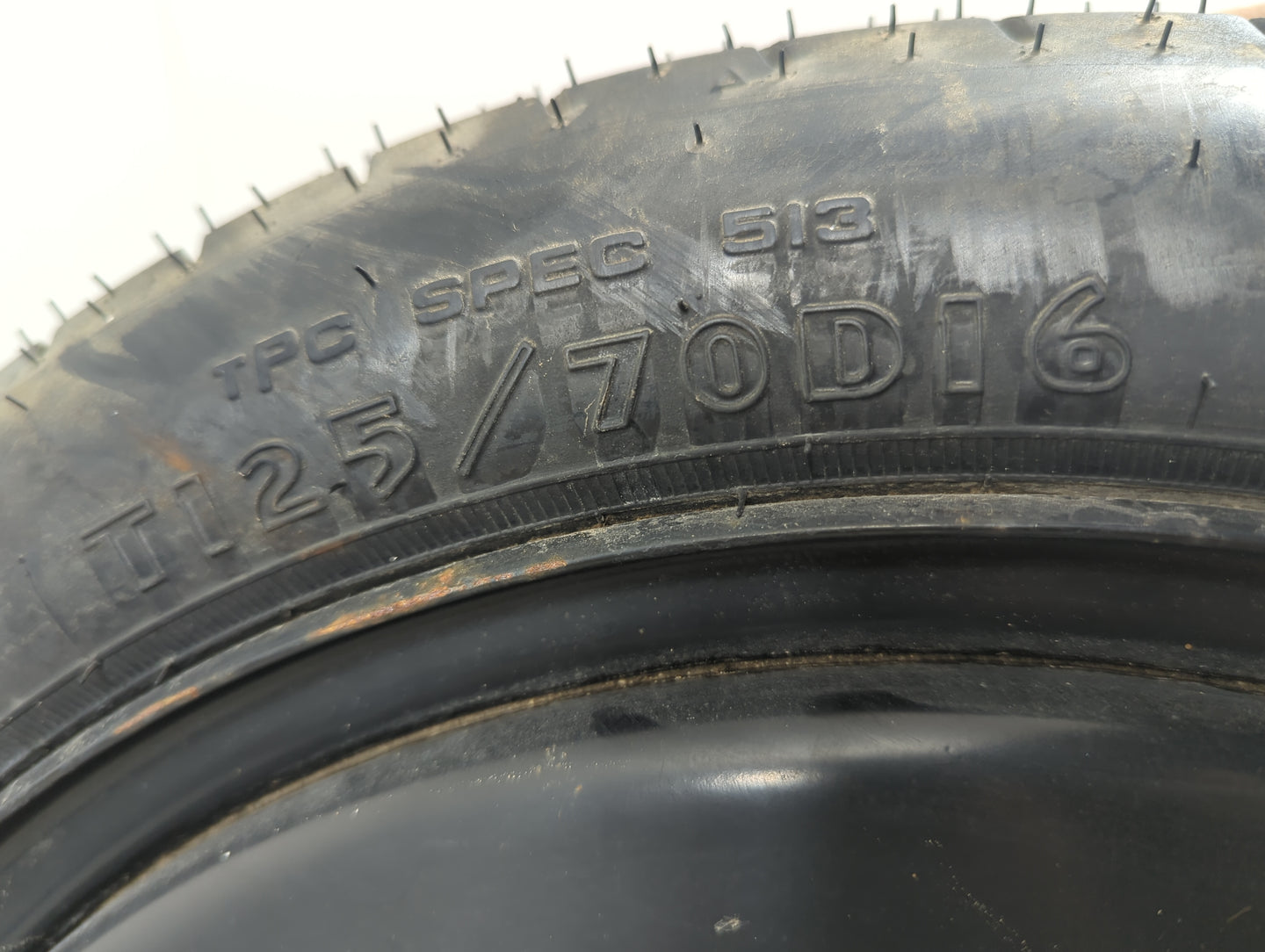 2004 Mercury Grand Marquis (79 & Up) Grandm Spare Donut Tire Wheel Rim Oem - Oemusedautoparts1.com