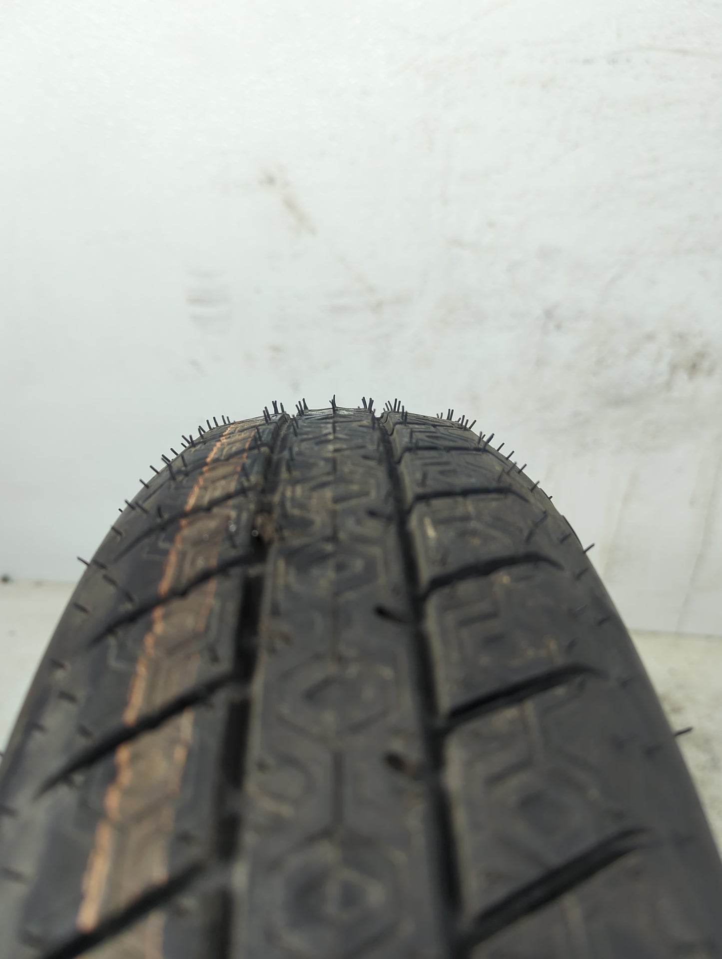 2004 Mercury Grand Marquis (79 & Up) Grandm Spare Donut Tire Wheel Rim Oem - Oemusedautoparts1.com