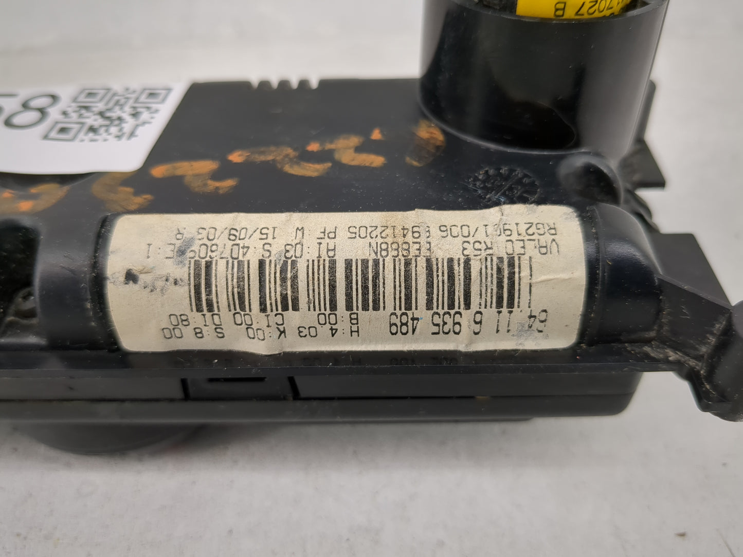 2004 Mini Cooper Climate Control Module Temperature AC/Heater Replacement Fits OEM Used Auto Parts - Oemusedautoparts1.com