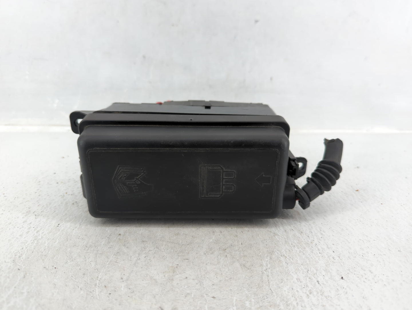 2004 Mini Cooper Fusebox Fuse Box Panel Relay Module P/N:10512911203 6906604-02 Fits OEM Used Auto Parts - Oemusedautoparts1