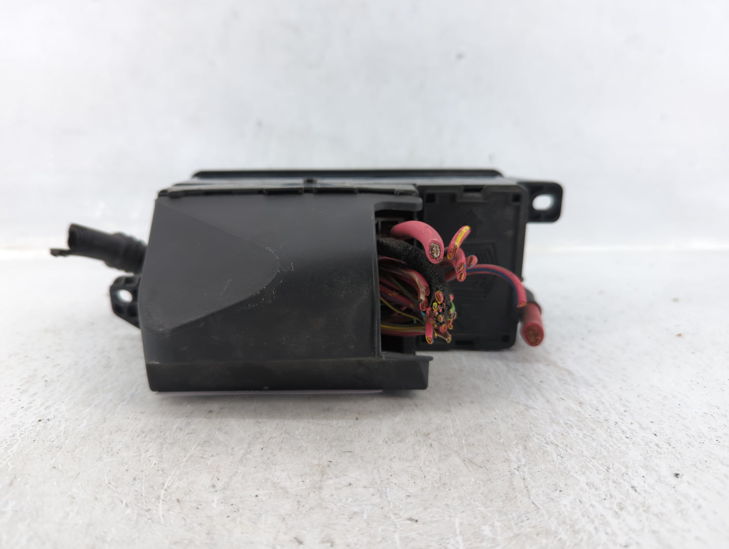 2004 Mini Cooper Fusebox Fuse Box Panel Relay Module P/N:10512911203 6906604-02 Fits OEM Used Auto Parts - Oemusedautoparts1