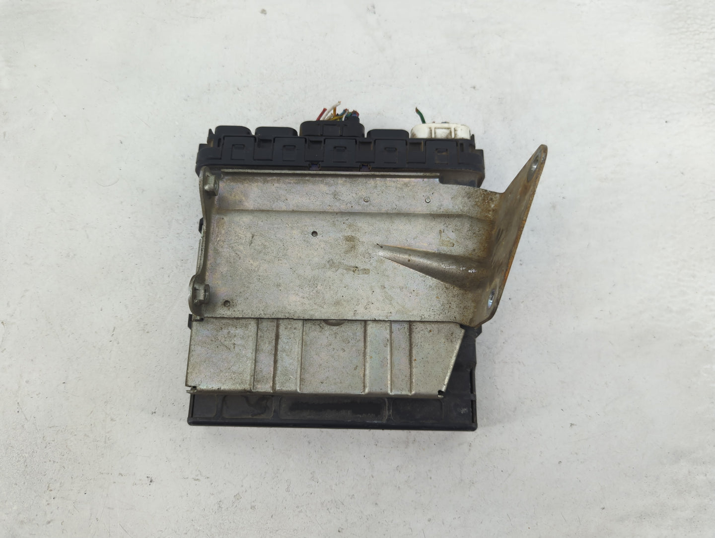 2004 Mitsubishi Endeavor PCM Engine Control Computer ECU ECM PCU OEM P/N:E6T38175 L021 MN132652 Fits OEM Used Auto Parts - O