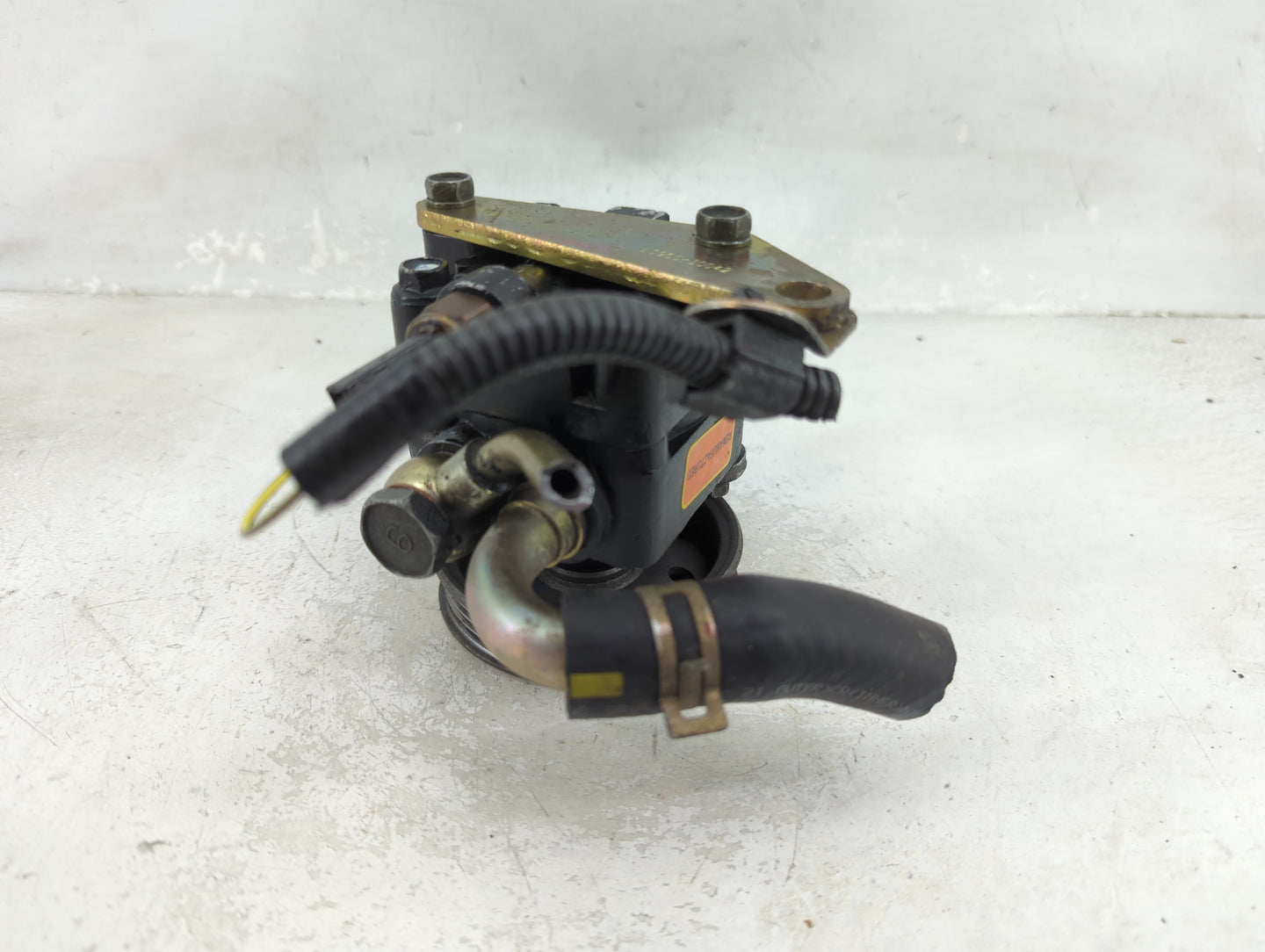 2004 Mitsubishi Endeavor Power Steering Column Pump Oem - Oemusedautoparts1.com