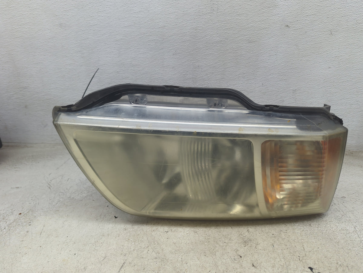 2004 Mitsubishi Endeavor Passenger Right Oem Head Light Headlight Lamp - Oemusedautoparts1.com