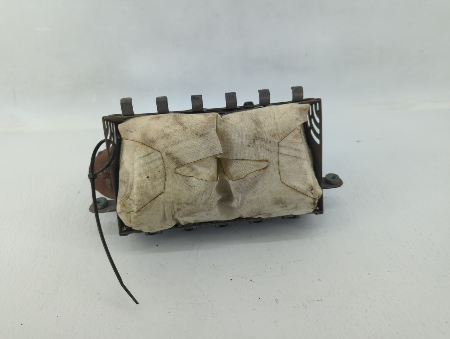 2004-2004 Mitsubishi Endeavor Air Bag Passenger Right Dashboard Oem - Oemusedautoparts1.com