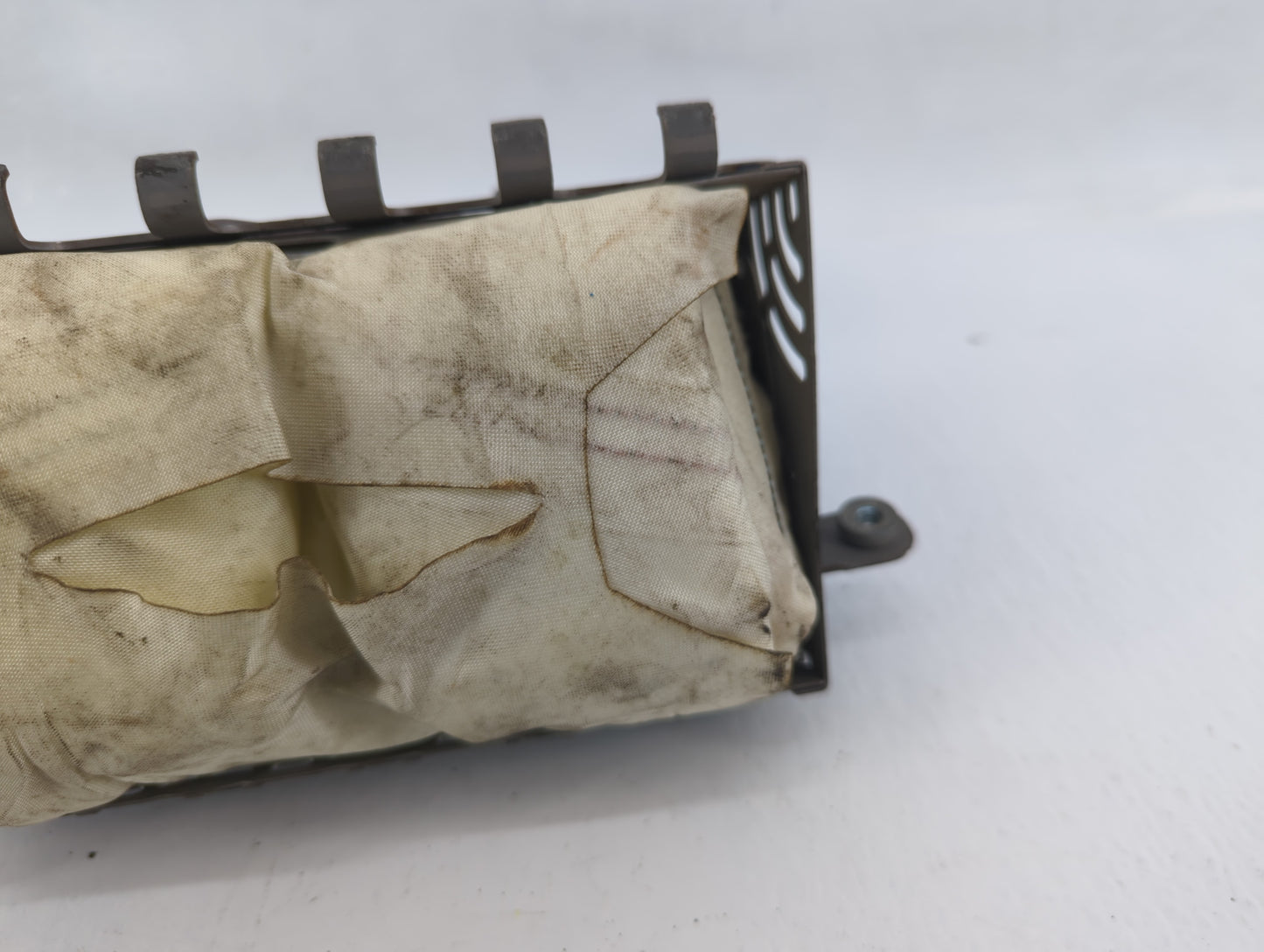 2004-2004 Mitsubishi Endeavor Air Bag Passenger Right Dashboard Oem - Oemusedautoparts1.com