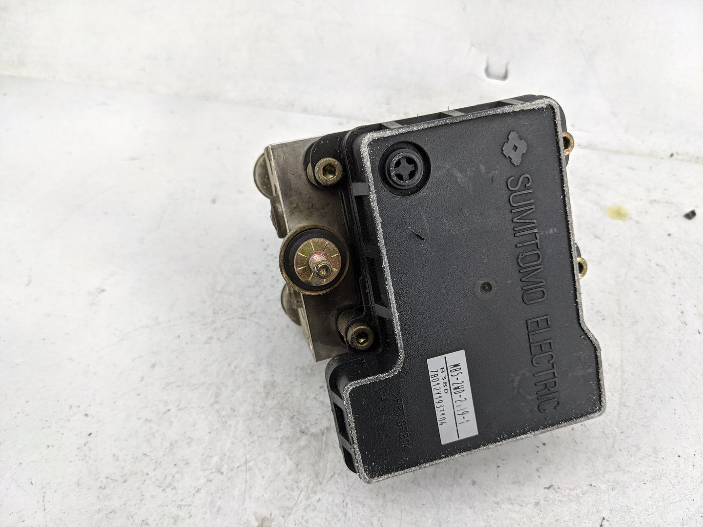 2004-2009 Mitsubishi Galant ABS Pump Control Module Replacement P/N:MR569442 MB2-2W0-2119-1 Fits OEM Used Auto Parts - Oemus