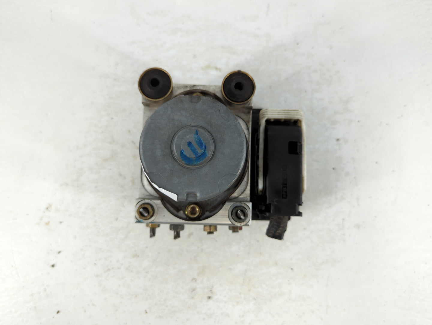 2004-2006 Mitsubishi Galant ABS Pump Control Module Replacement P/N:4612 11204 MR955672 Fits Fits 2004 2005 2006 OEM Used Au