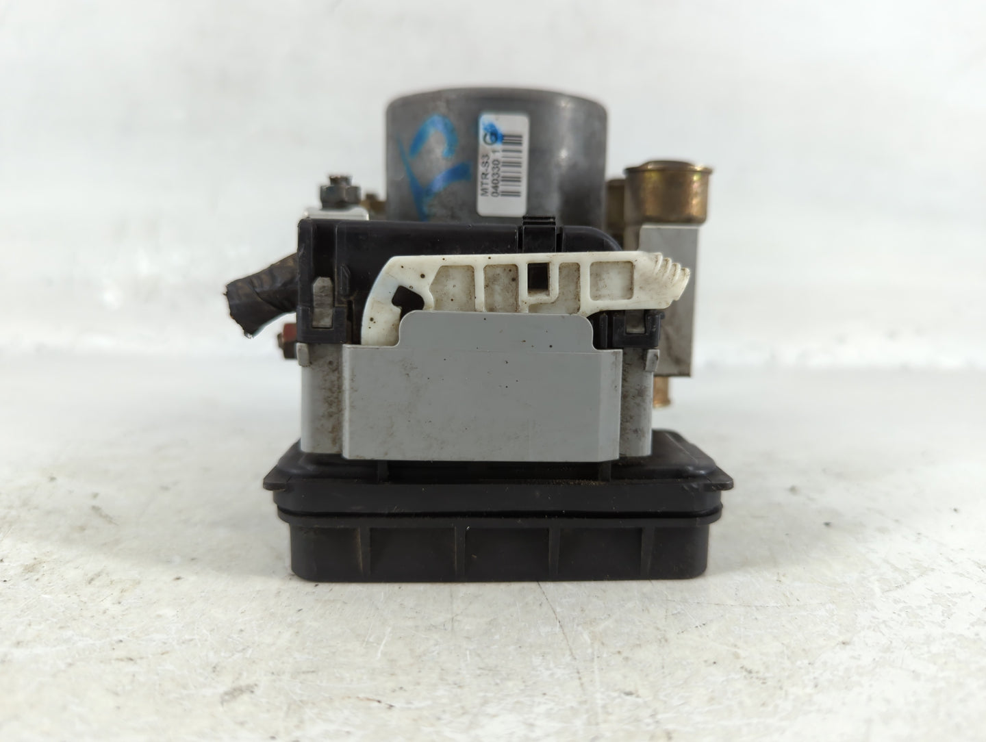 2004-2006 Mitsubishi Galant ABS Pump Control Module Replacement P/N:4612 11204 MR955672 Fits Fits 2004 2005 2006 OEM Used Au