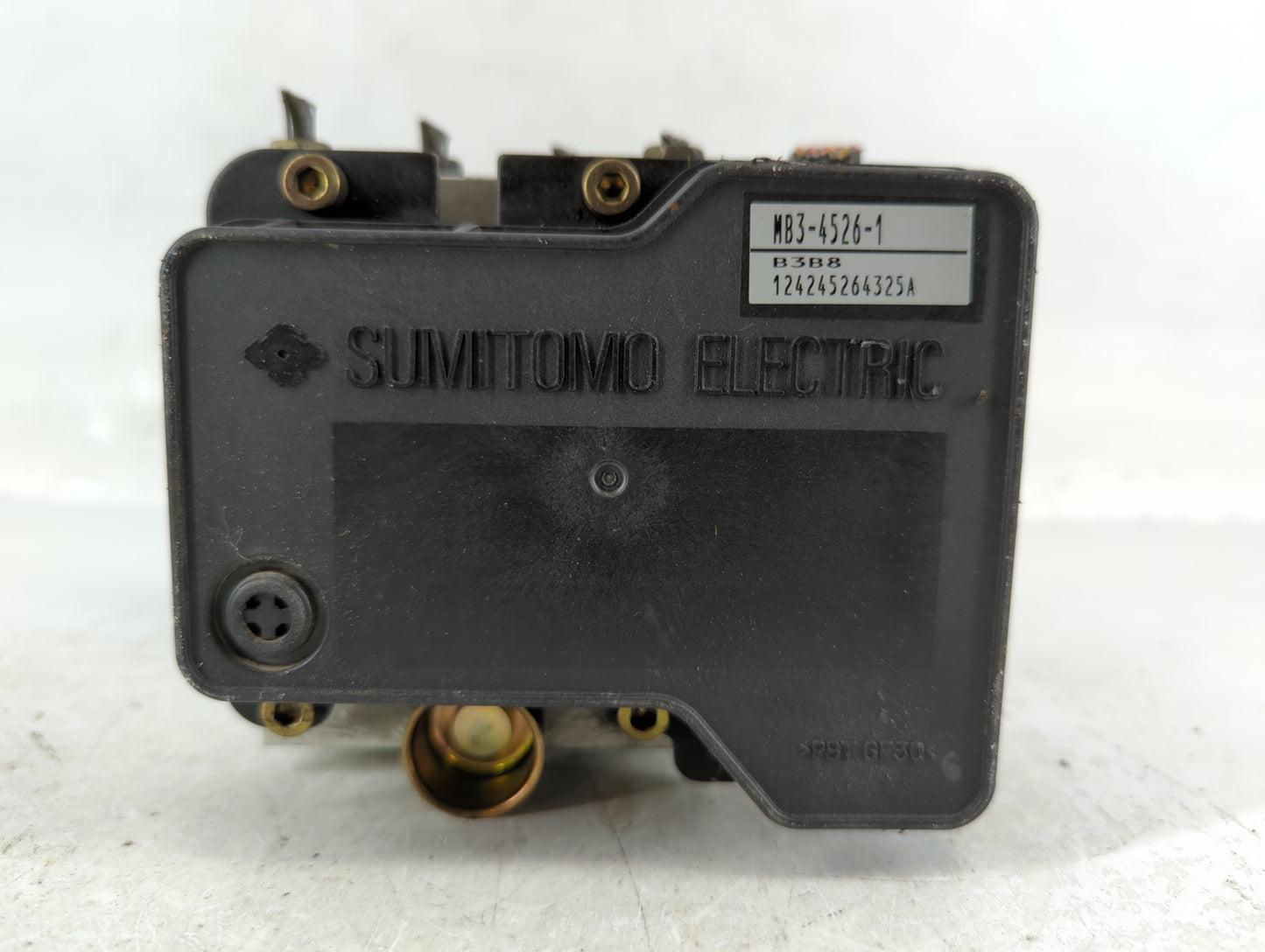 2004-2006 Mitsubishi Galant ABS Pump Control Module Replacement P/N:4612 11204 MR955672 Fits Fits 2004 2005 2006 OEM Used Au