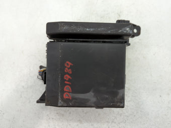 compare product 2004 Mitsubishi Galant Fusebox Fuse Box Panel Relay Module P/N:30926-0321 Fits OEM Used Auto Parts