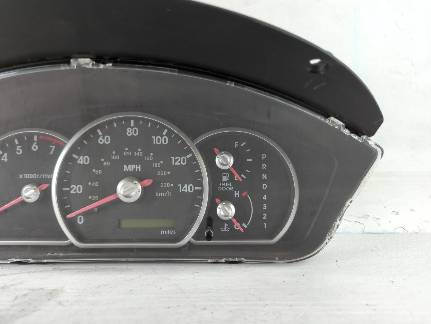 2004-2005 Mitsubishi Galant Instrument Cluster Speedometer Gauges P/N:MN177346 69778-480A Fits Fits 2004 2005 OEM Used Auto 