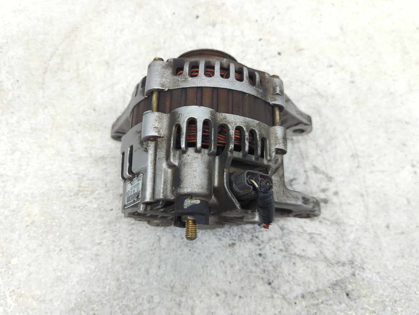 2004 Mitsubishi Lancer Alternator Replacement Generator Charging Assembly Engine OEM P/N:A2TA5391 MD317862 Fits OEM Used Aut
