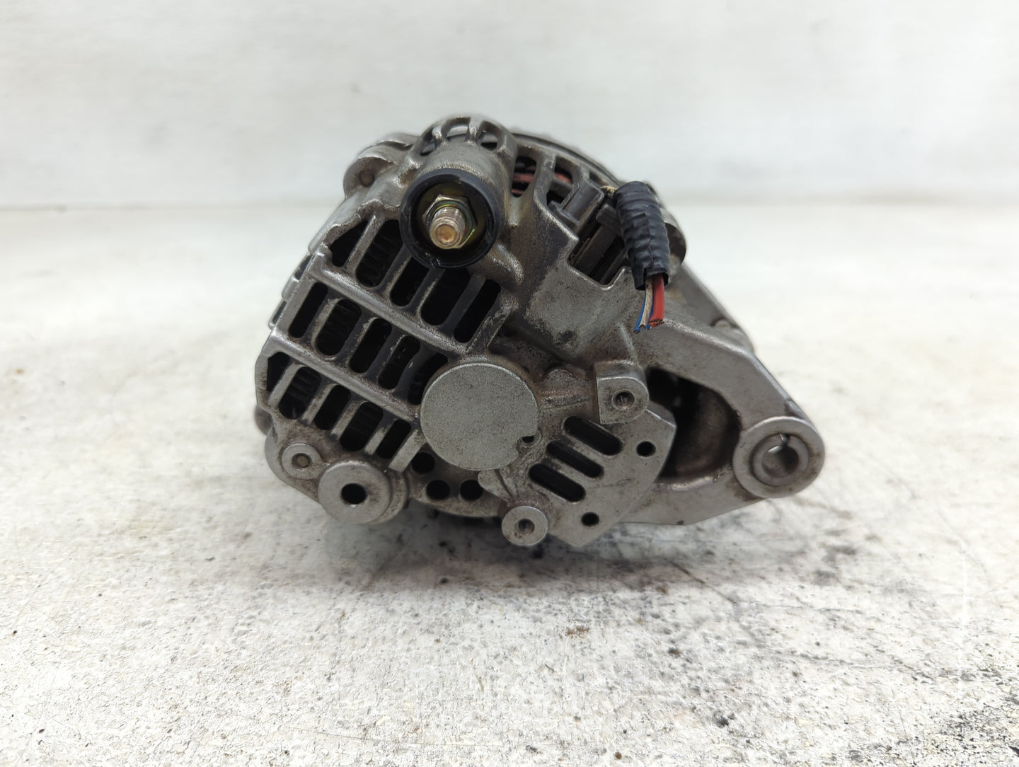 2004 Mitsubishi Lancer Alternator Replacement Generator Charging Assembly Engine OEM P/N:A2TA5391 MD317862 Fits OEM Used Aut