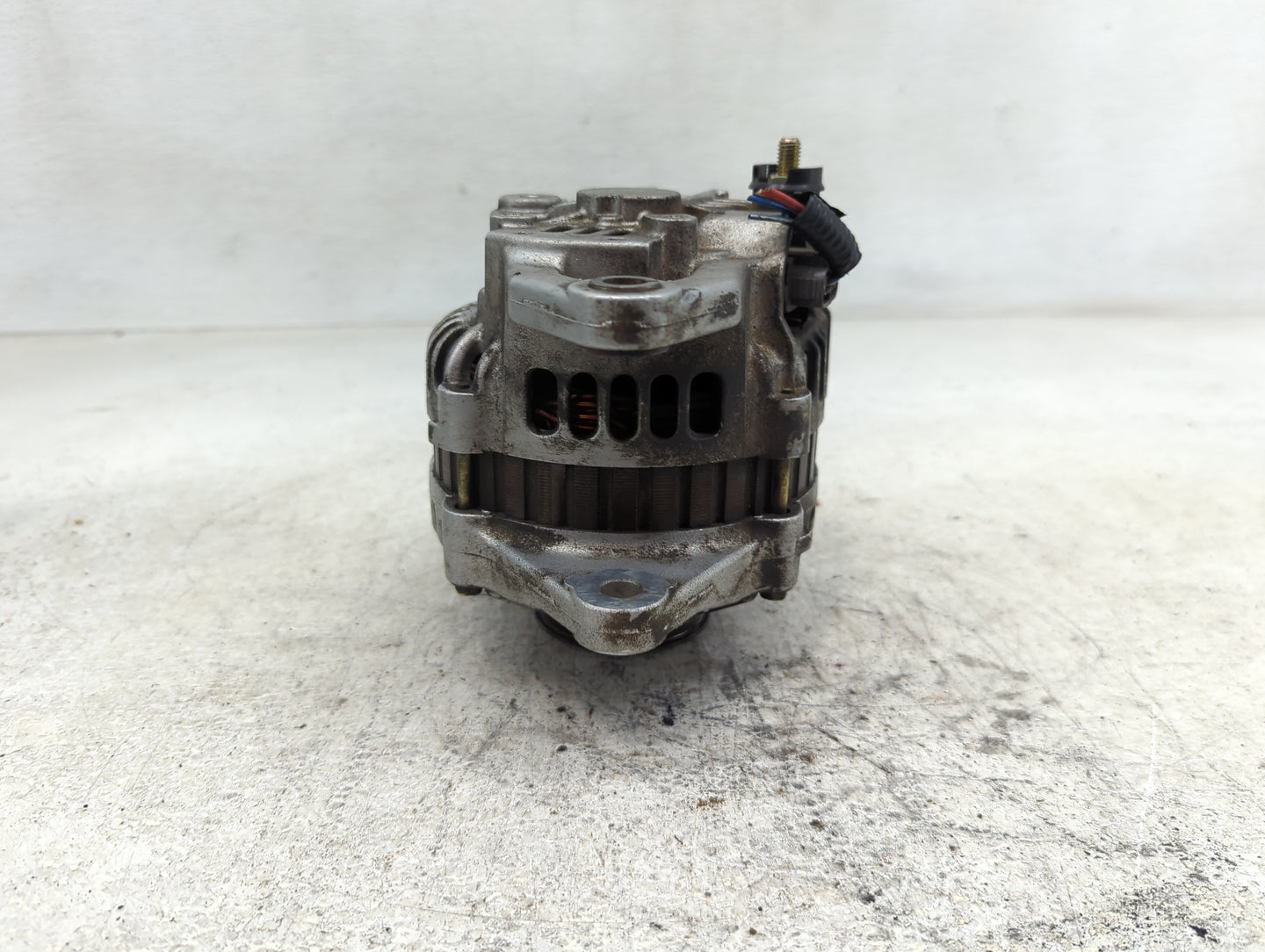 2004 Mitsubishi Lancer Alternator Replacement Generator Charging Assembly Engine OEM P/N:A2TA5391 MD317862 Fits OEM Used Aut