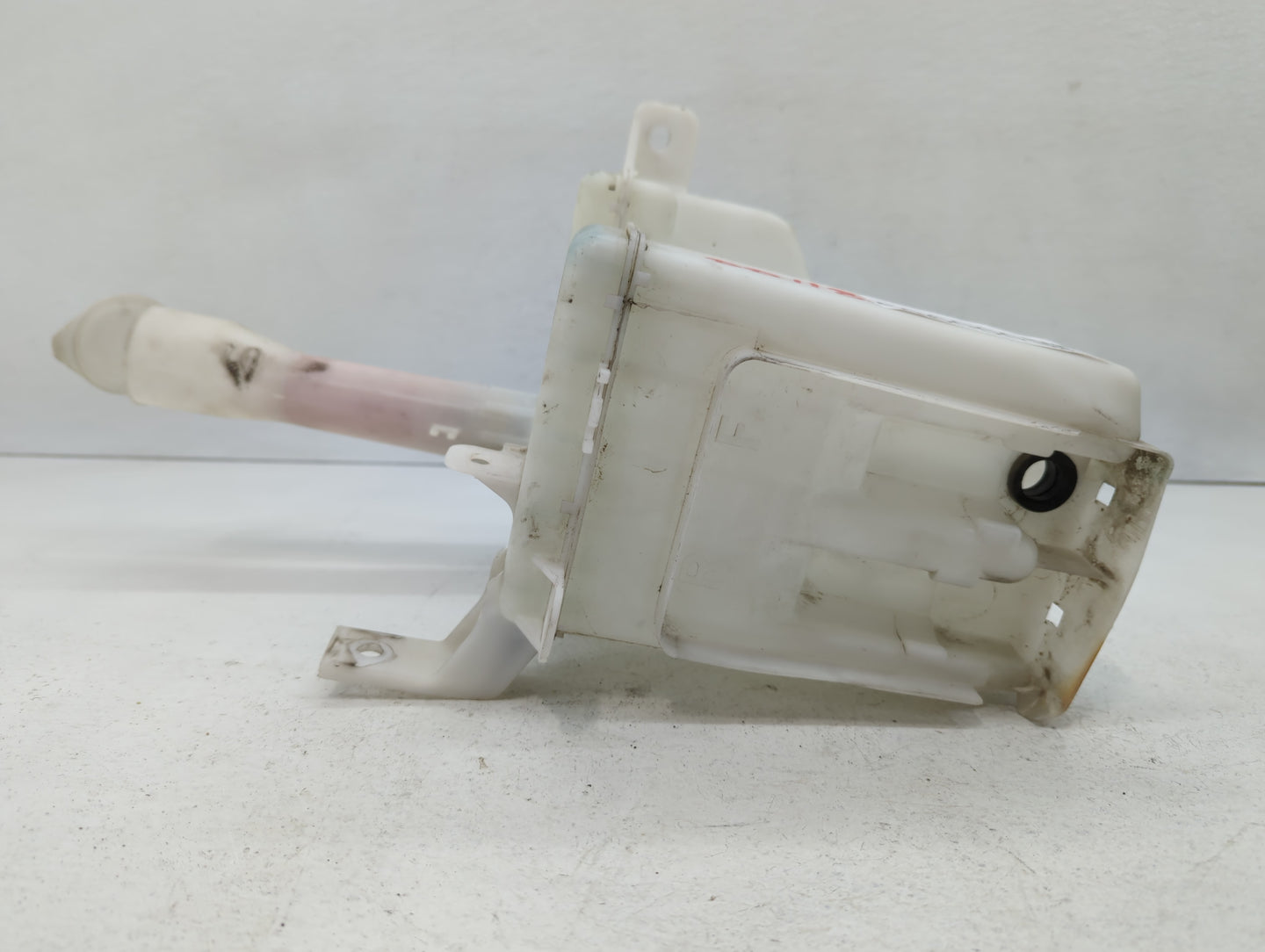 2002-2006 Mitsubishi Lancer Windshield Washer Fluid Reservoir Bottle Oem - Oemusedautoparts1.com