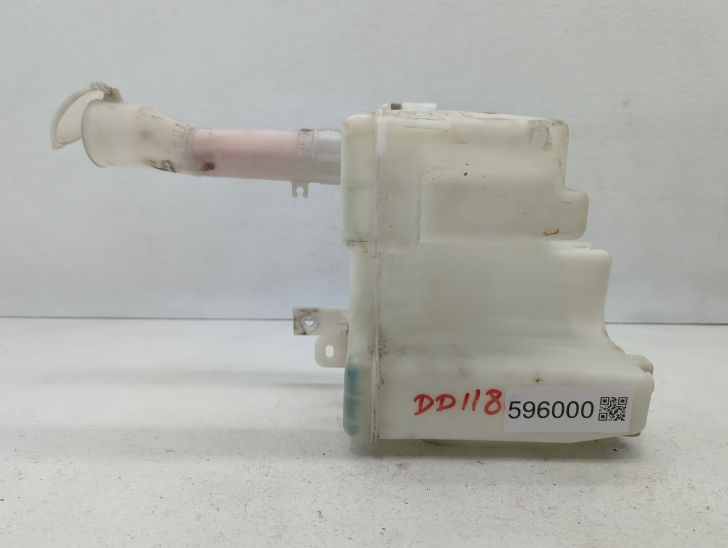 2002-2006 Mitsubishi Lancer Windshield Washer Fluid Reservoir Bottle Oem - Oemusedautoparts1.com