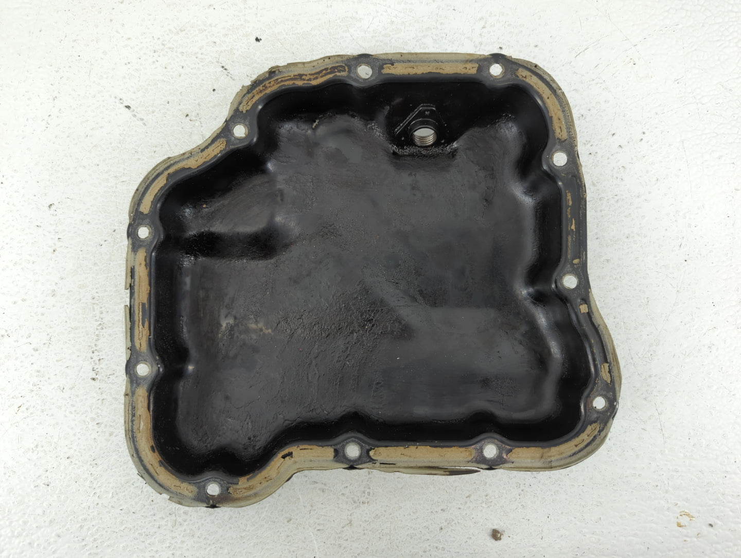 2004 Mitsubishi Lancer Engine Oil Pan Fits OEM Used Auto Parts - Oemusedautoparts1.com