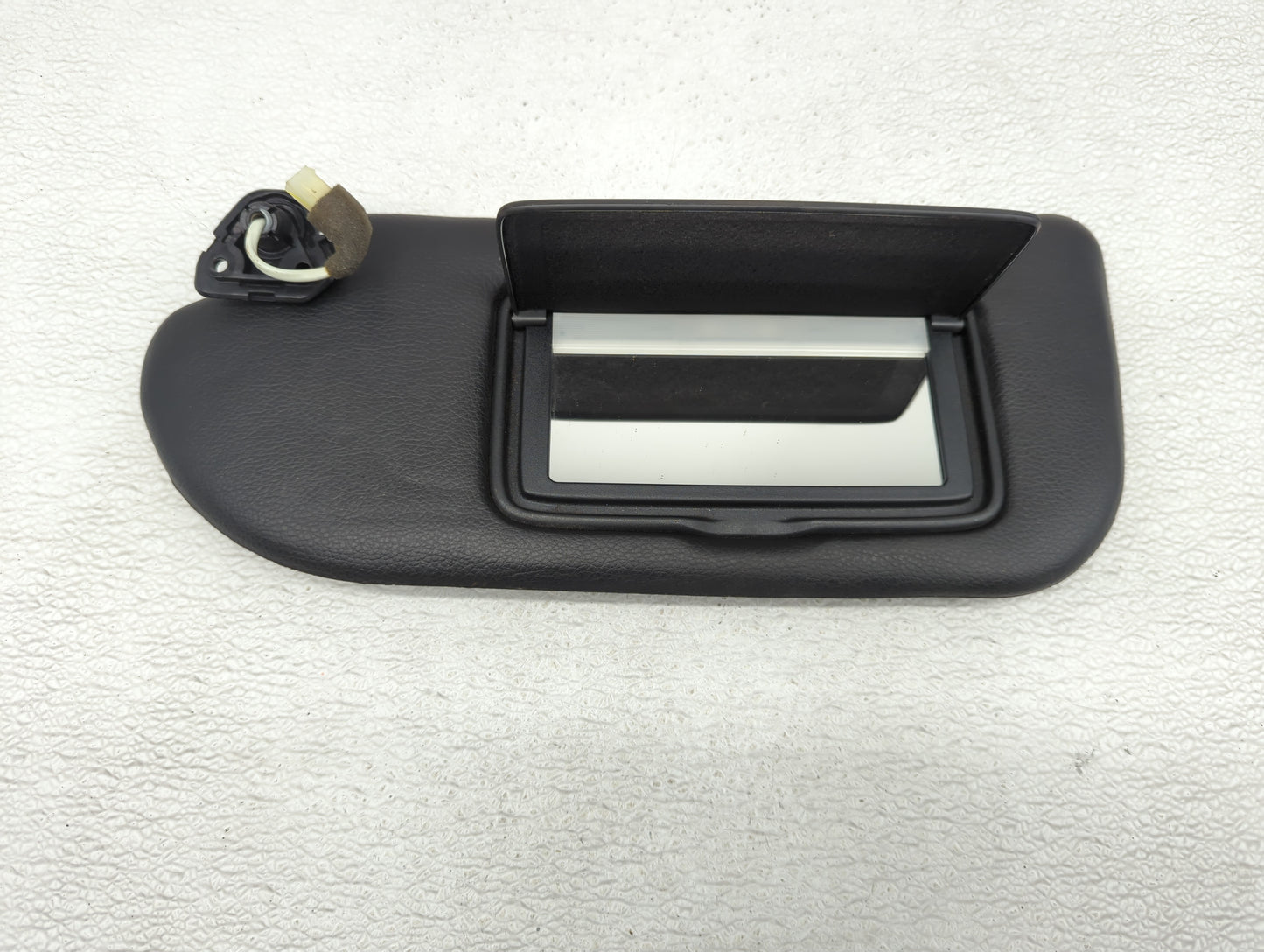 2004-2006 Nissan 350z Sun Visor Shade Replacement Driver Left Mirror Fits Fits 2004 2005 2006 OEM Used Auto Parts - Oemuseda