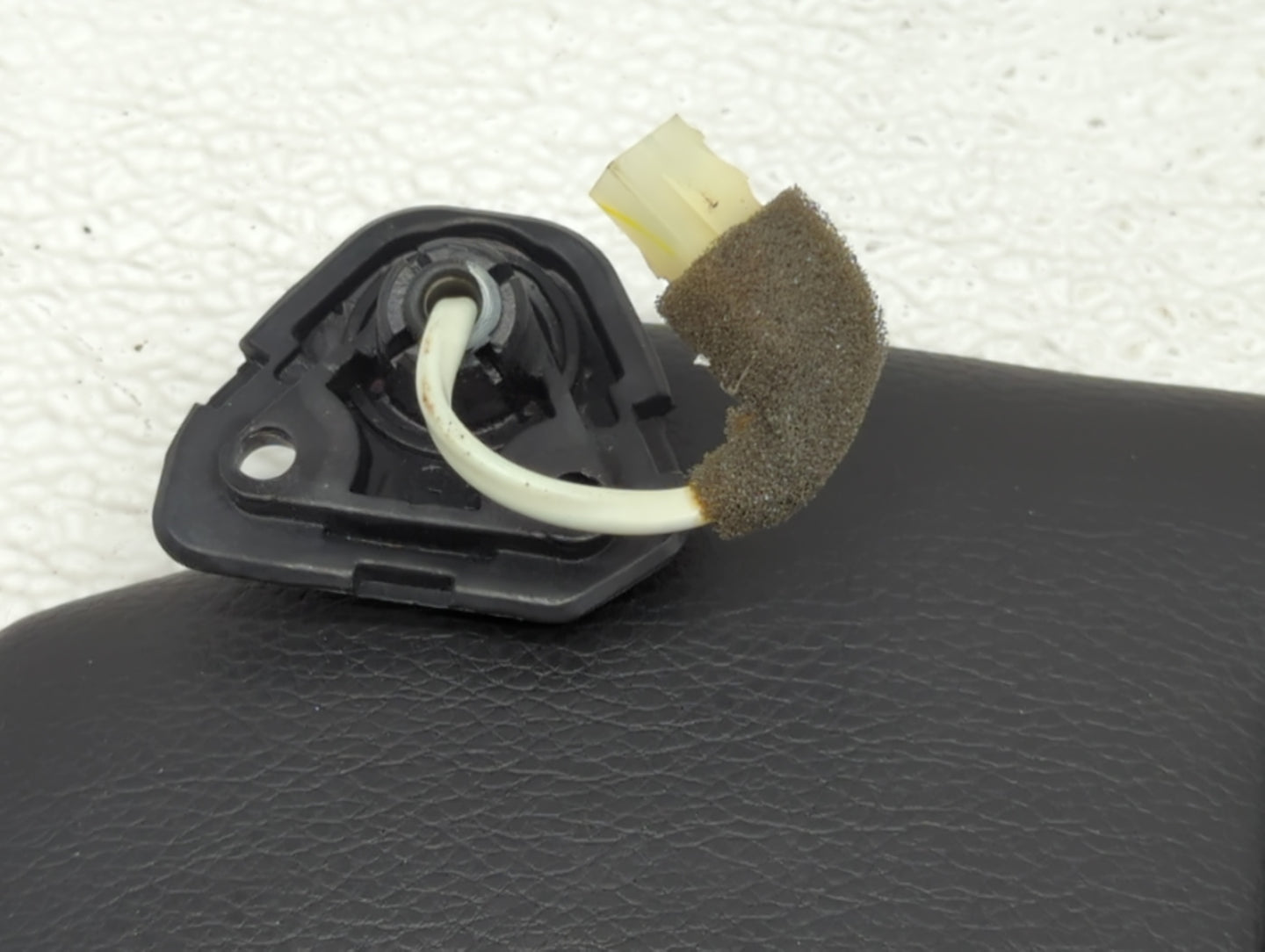 2004-2006 Nissan 350z Sun Visor Shade Replacement Driver Left Mirror Fits Fits 2004 2005 2006 OEM Used Auto Parts - Oemuseda