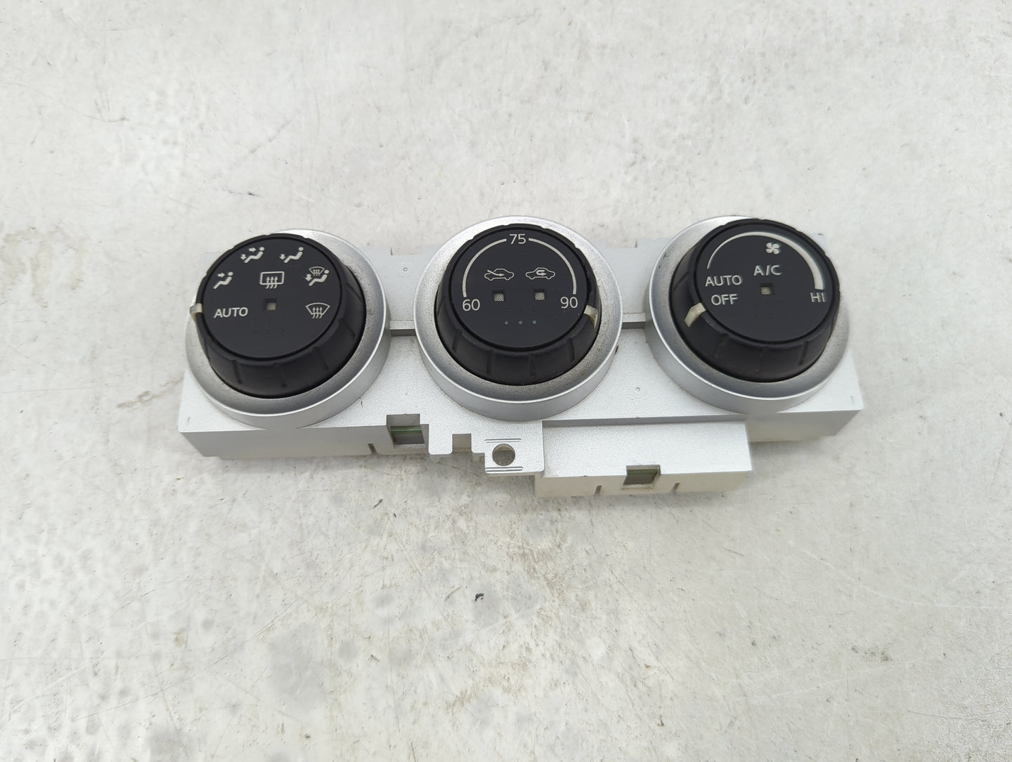 2004 Nissan 350z Climate Control Module Temperature AC/Heater Replacement P/N:96941CE80 27500CD010, A0200054A0100 Fits OEM U