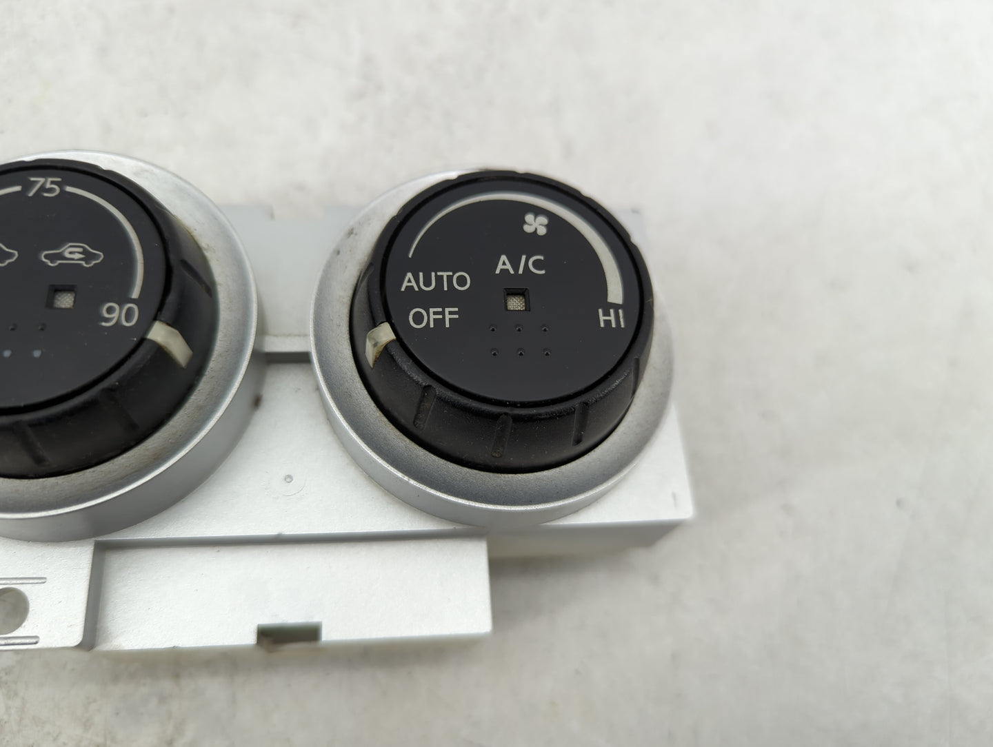 2004 Nissan 350z Climate Control Module Temperature AC/Heater Replacement P/N:96941CE80 27500CD010, A0200054A0100 Fits OEM U