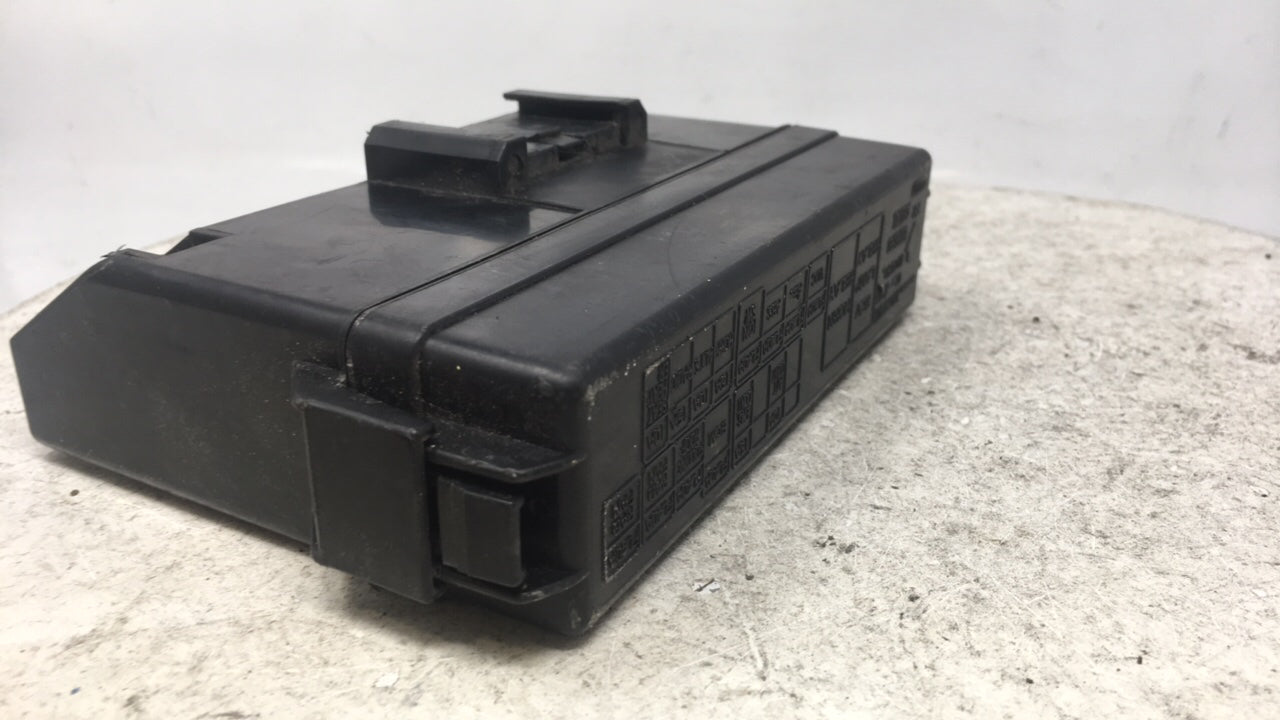 2004 Nissan 350z Fusebox Fuse Box Panel Relay Module P/N:7L1T15604BJ Fits Fits 2007 2008 OEM Used Auto Parts - Oemusedautopa