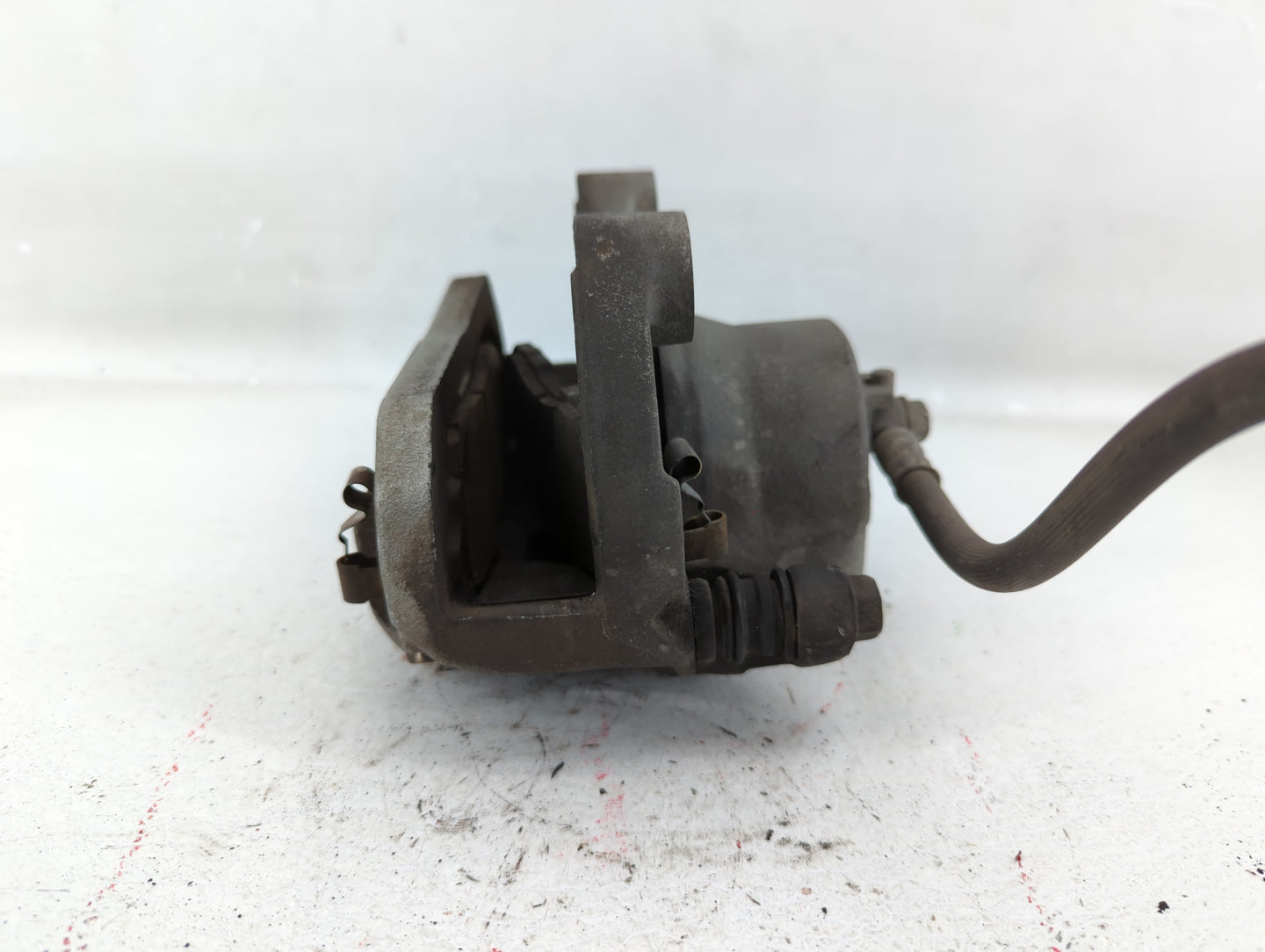 2003-2005 Nissan 350z Front Passenger Right Brake Caliper - Oemusedautoparts1.com