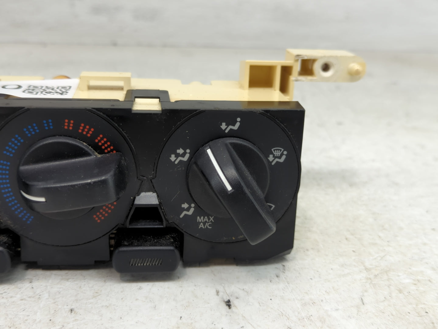 2002-2004 Nissan Altima Climate Control Module Temperature AC/Heater Replacement Fits Fits 2002 2003 2004 OEM Used Auto Part