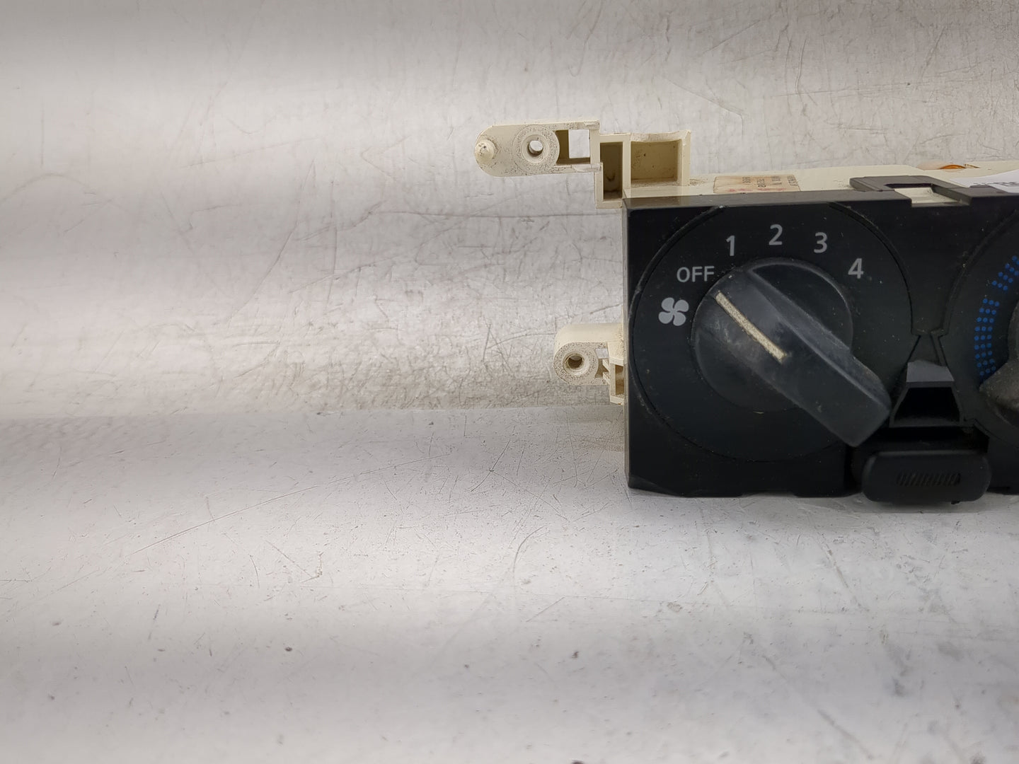 2002-2004 Nissan Altima Climate Control Module Temperature AC/Heater Replacement Fits Fits 2002 2003 2004 OEM Used Auto Part