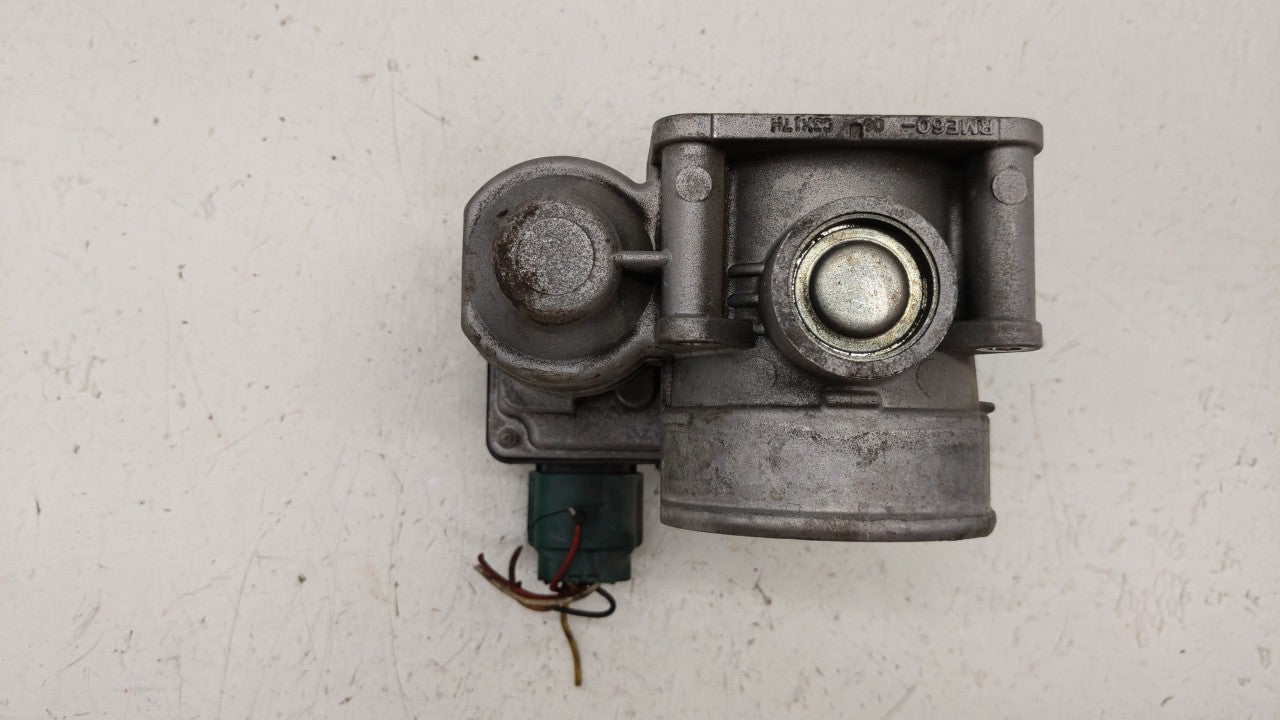 2002-2006 Nissan Altima Throttle Body P/N:576-01 SERA576-01, RME60-06 Fits Fits 2002 2003 2004 2005 2006 OEM Used Auto Parts