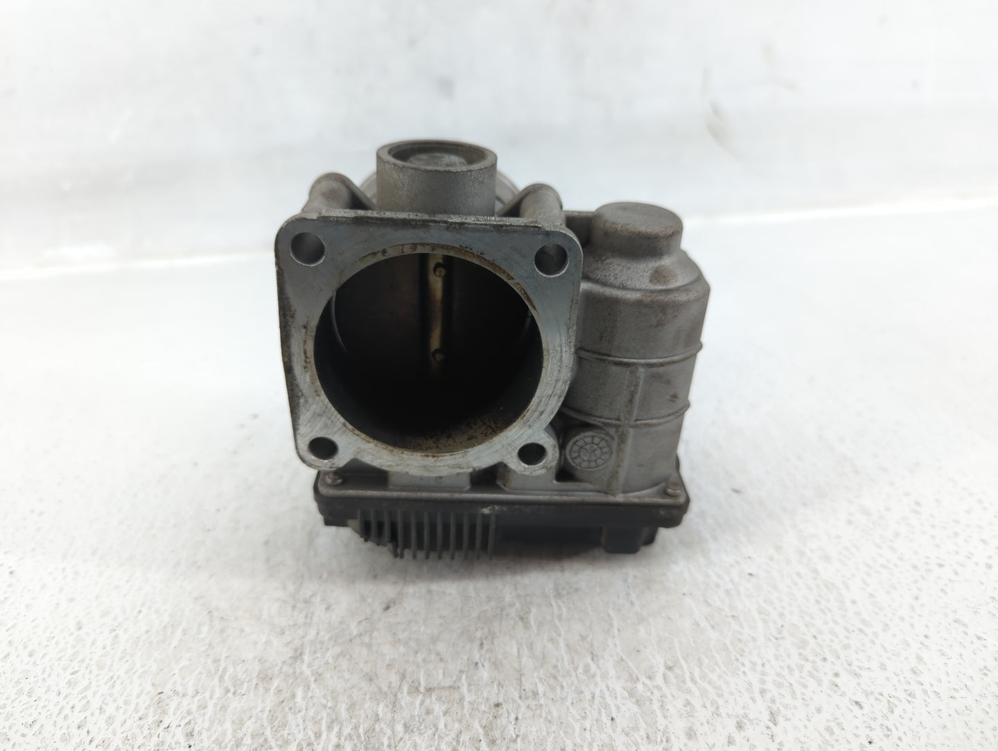 2002-2006 Nissan Altima Throttle Body P/N:RME60-06 Fits Fits 2002 2003 2004 2005 2006 OEM Used Auto Parts - Oemusedautoparts