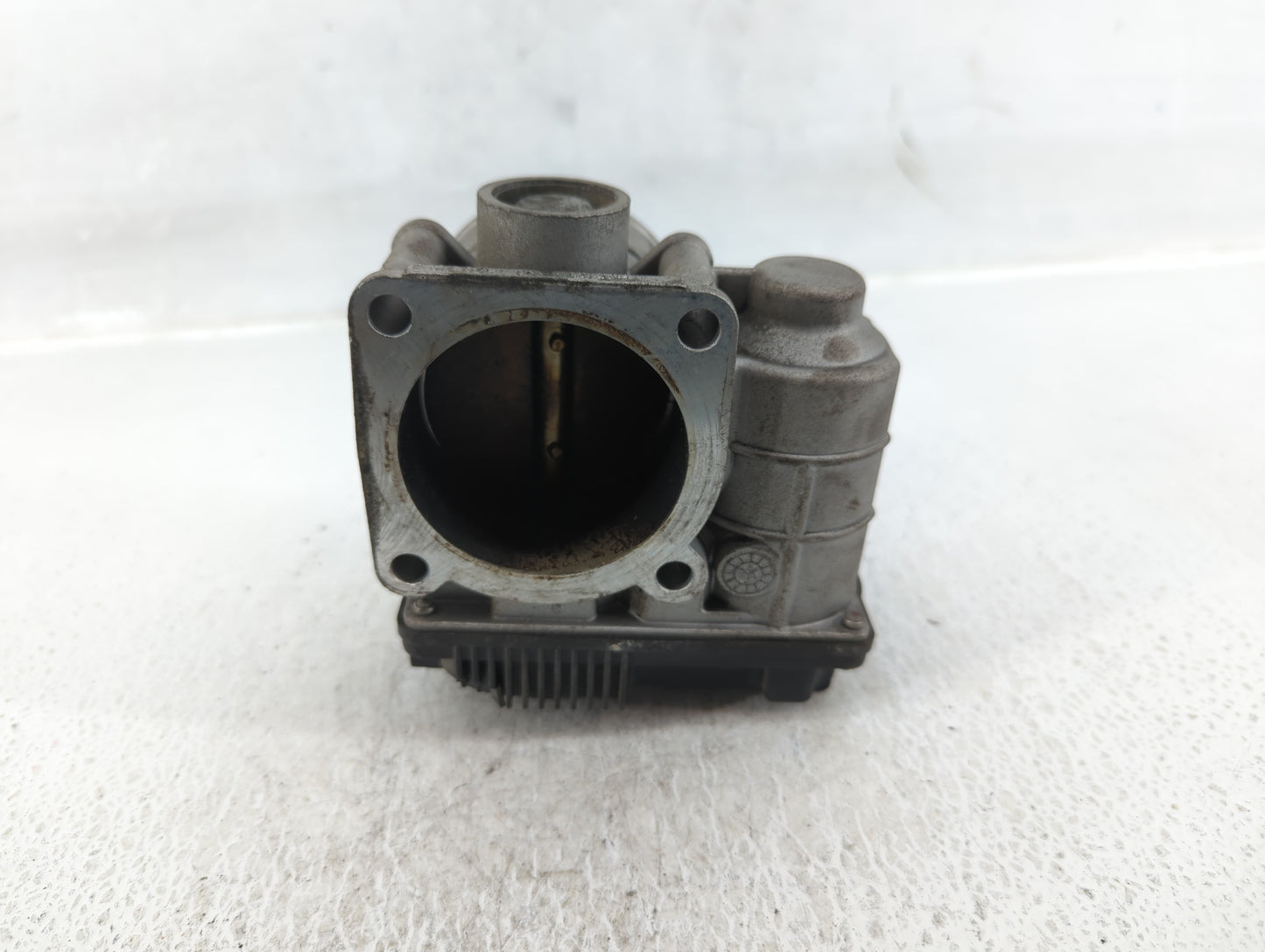 2002-2006 Nissan Altima Throttle Body P/N:RME60-06 Fits Fits 2002 2003 2004 2005 2006 OEM Used Auto Parts - Oemusedautoparts