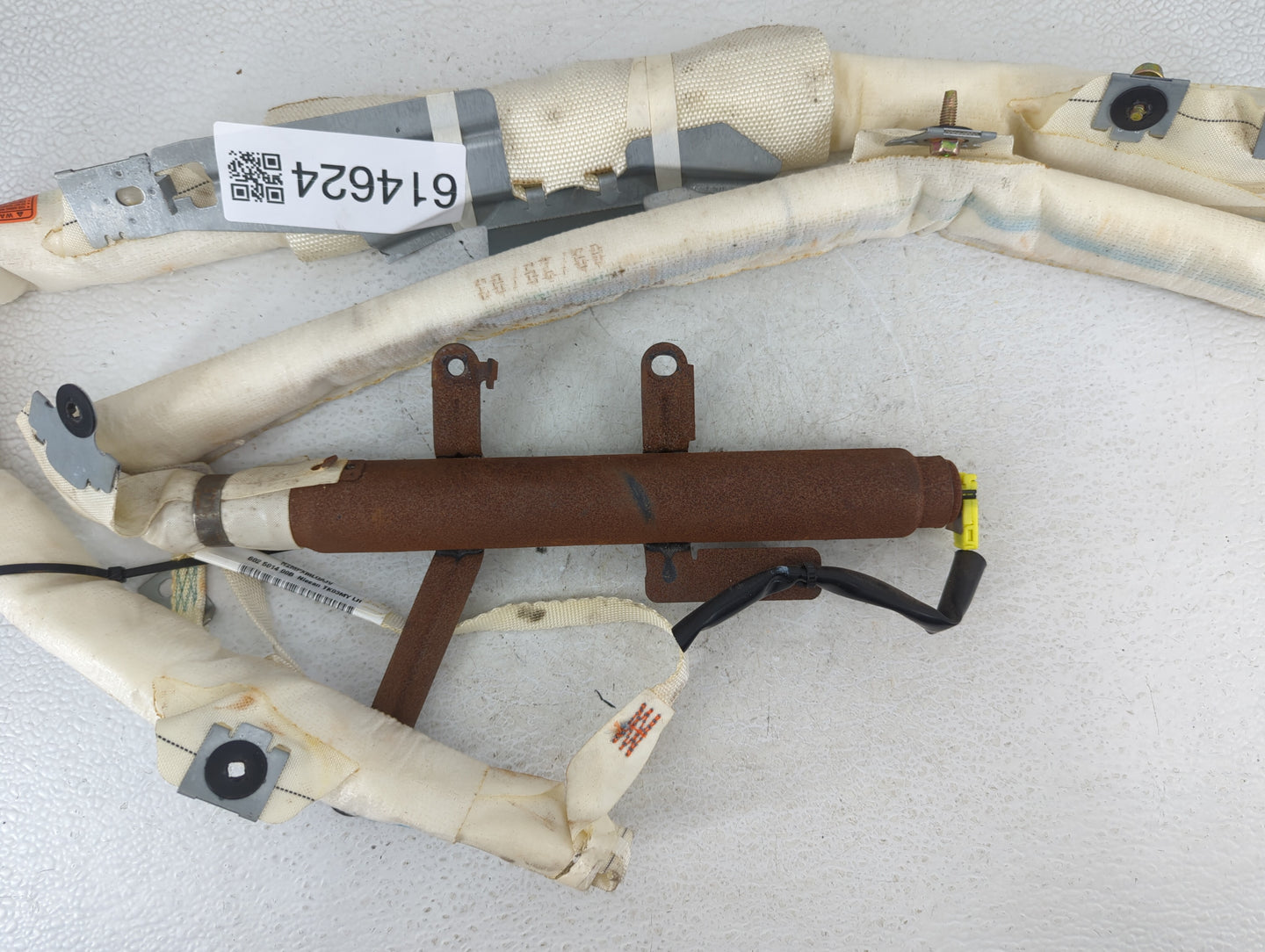 2003-2004 Nissan Altima Air Bag Driver Left Steering Wheel Mounted P/N:602 5014 00B Fits Fits 2003 2004 OEM Used Auto Parts 