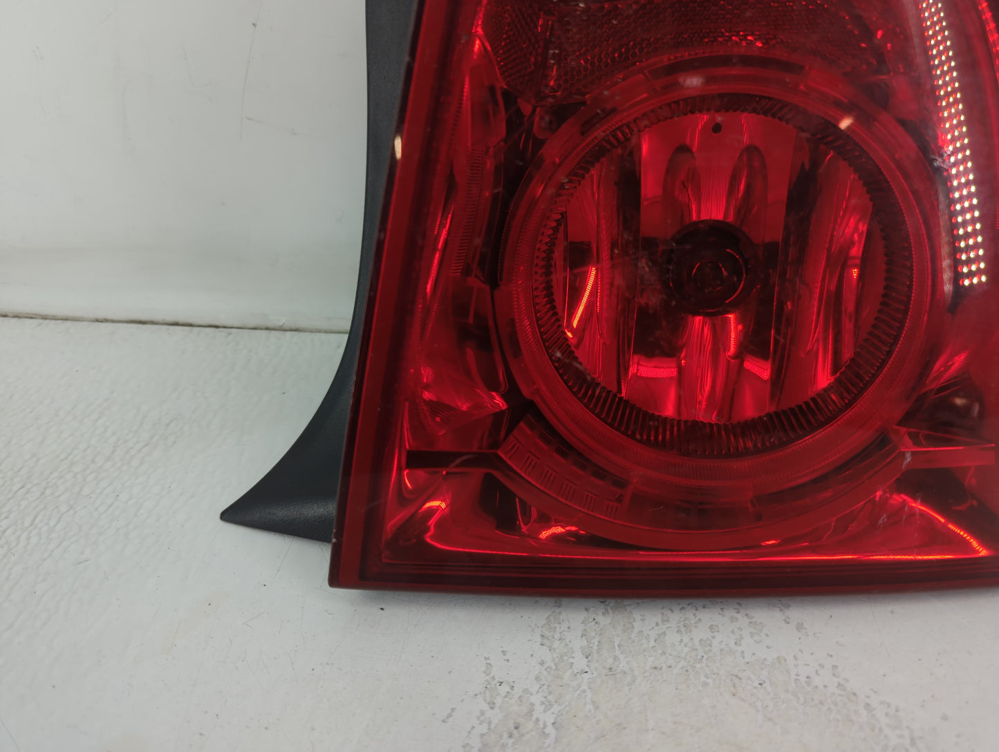 2002-2004 Nissan Altima Tail Light Assembly Driver Left OEM P/N:3157K Fits Fits 2002 2003 2004 OEM Used Auto Parts - Oemused