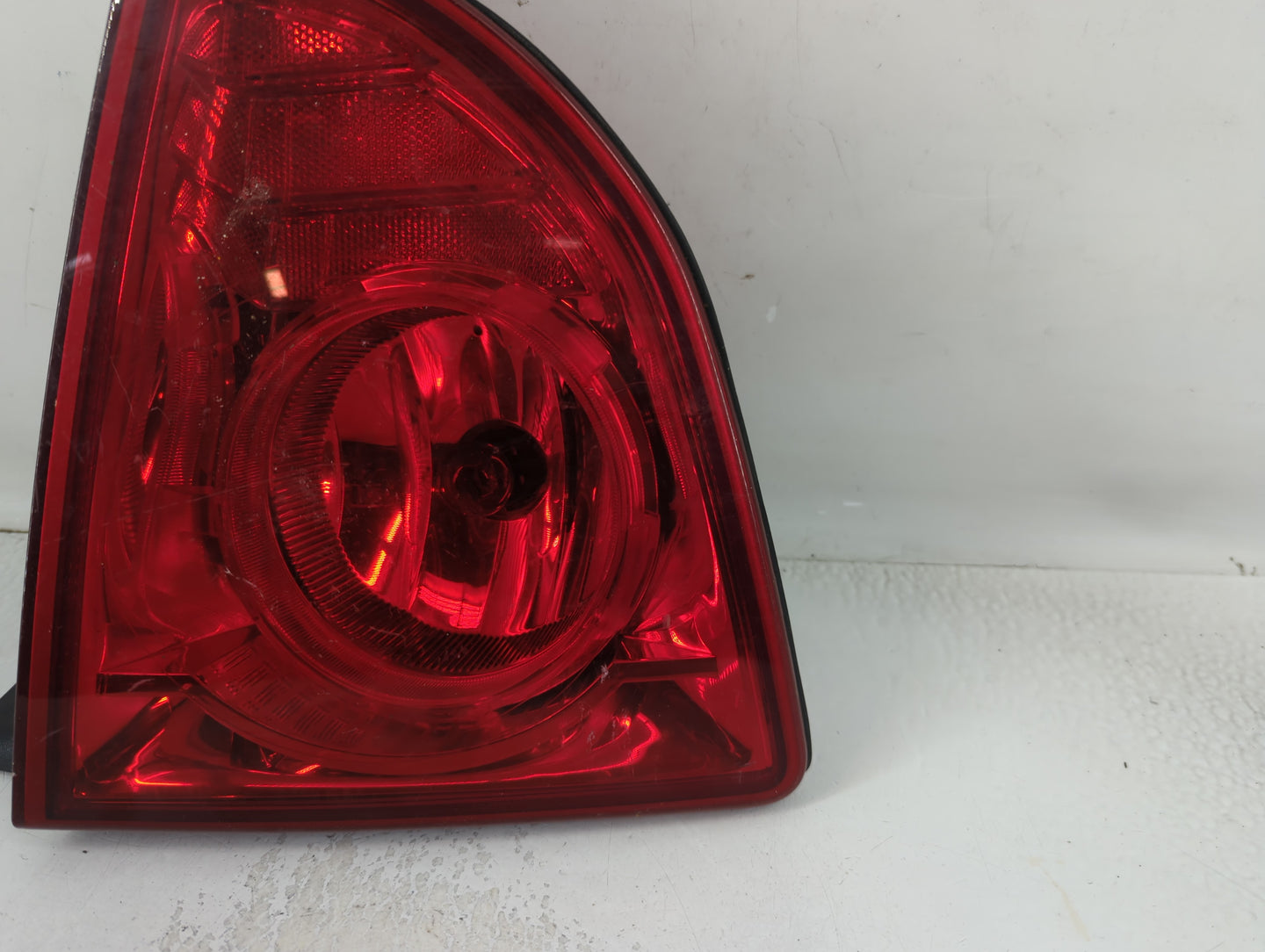 2002-2004 Nissan Altima Tail Light Assembly Driver Left OEM P/N:3157K Fits Fits 2002 2003 2004 OEM Used Auto Parts - Oemused