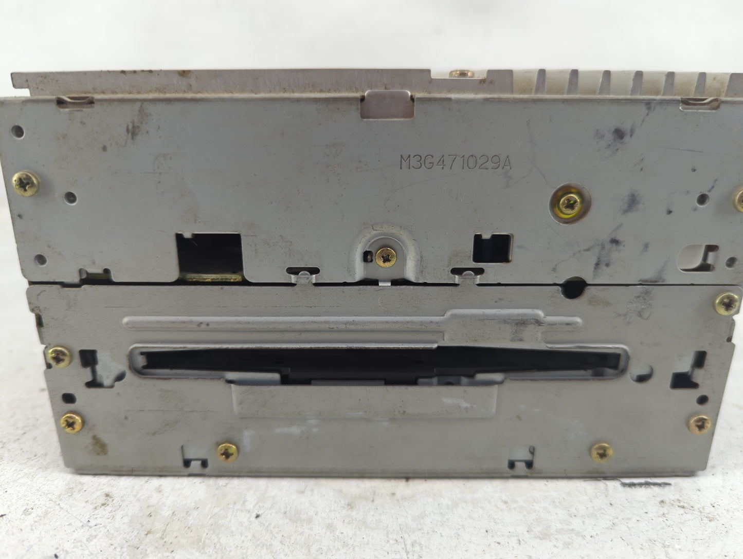 2004 Nissan Armada Radio AM FM Cd Player Receiver Replacement P/N:4NBX 18C815 Fits OEM Used Auto Parts - Oemusedautoparts1.c