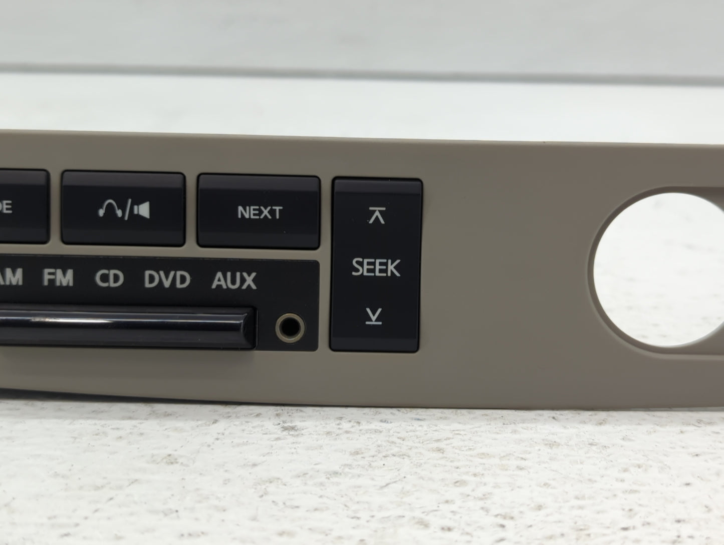 2004 Nissan Armada Master Power Window Switch Replacement Driver Side Left P/N:282607S004 Fits OEM Used Auto Parts - Oemused