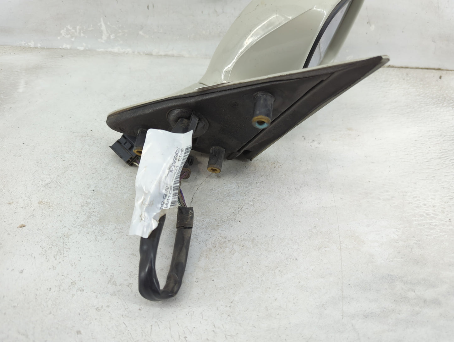 2000-2004 Nissan Frontier Passenger Side View Mirror - Right Door Mirror OEM Used - Oemusedautoparts1.com