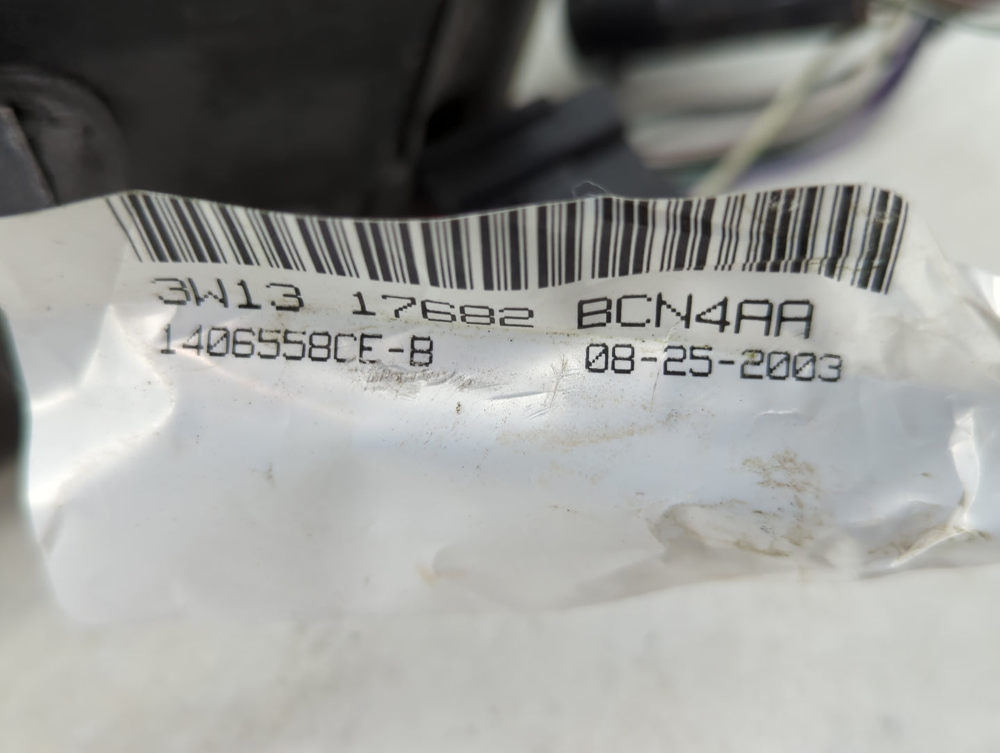 2000-2004 Nissan Frontier Passenger Side View Mirror - Right Door Mirror OEM Used - Oemusedautoparts1.com
