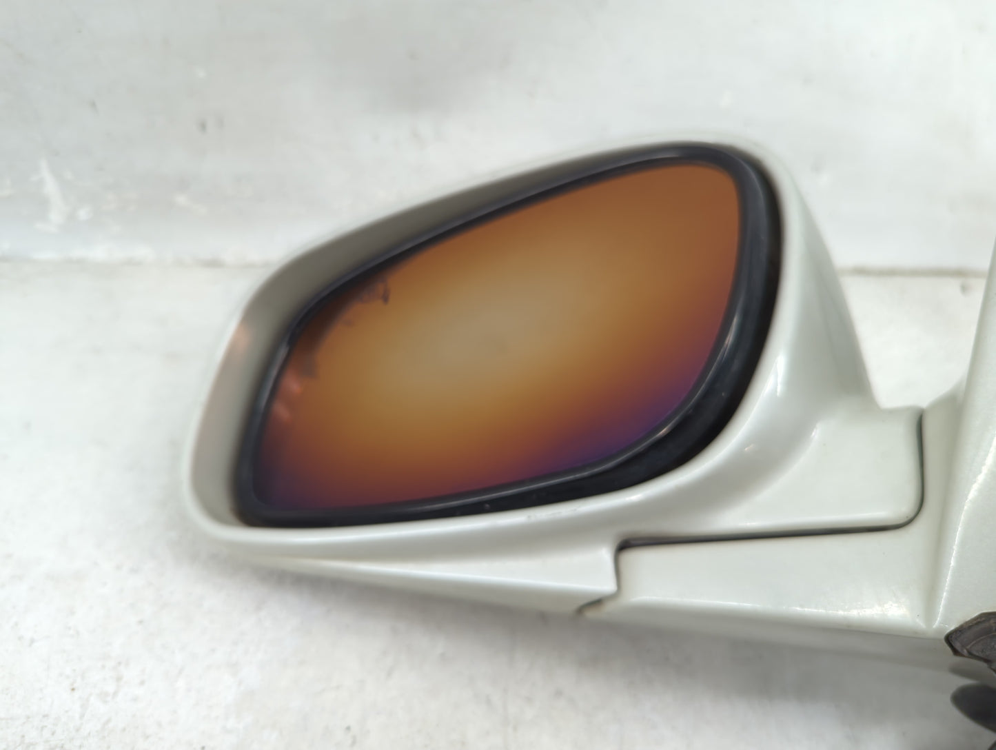 2000-2004 Nissan Frontier Driver Side View Mirror - Left Door Mirror OEM Used - Oemusedautoparts1.com
