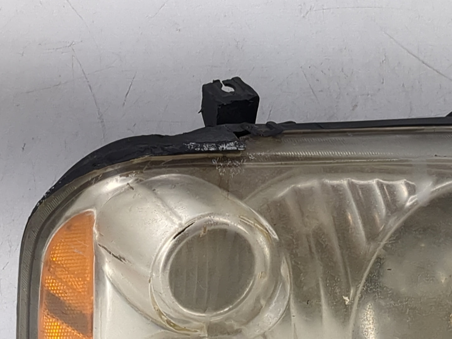 2001-2004 Nissan Frontier Passenger Right Oem Head Light Headlight Lamp 1481255 - Oemusedautoparts1.com