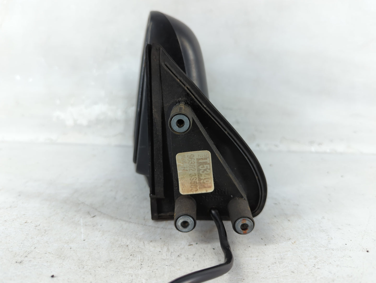 2000-2004 Nissan Frontier Driver Left Side View Manual Door Mirror Black - Oemusedautoparts1.com